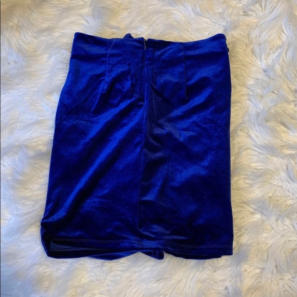 Velvet Ruffled Skirt💙 - Picture 6 of 9